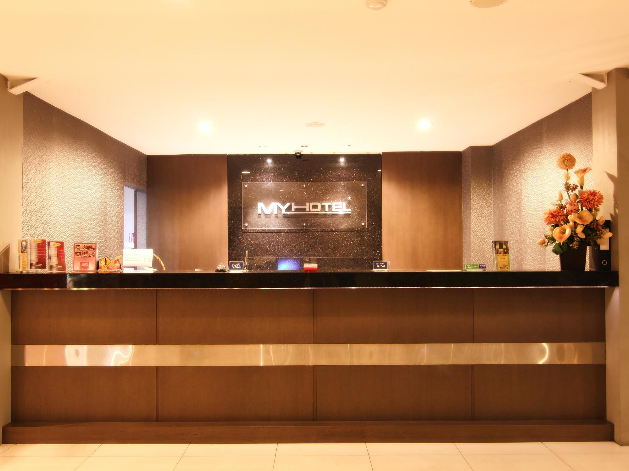 My Hotel 자카르타 외부 사진